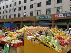 -三亚新鸿港水果一级批发市场