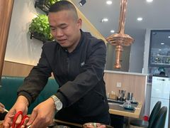 -臻牛烤肉