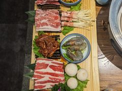 -明洞阿姨·韩式酱蟹烤肉·创意料理(三元桥店)