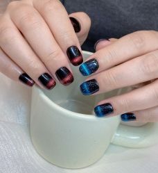 -花岐款式专研健康美甲沙龙