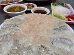 -官塘陈记鱼生·潮汕砂锅粥·牛肉火锅(潮枫路总店)