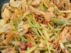 干锅牛蛙-独一道·邵伯龙虾土菜馆·烧烤(雨花西路店)