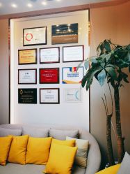 -More摩尔医美の注射线雕光电中心