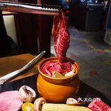 烤肉滋滋作响[调皮]冬日里的温暖美味