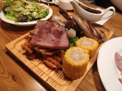 传统冷切肉肠拼盘-宝莱纳啤酒花园餐厅PAULANER BRAUHAUS Nanjing(广州路店)