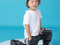 -东方童话儿童摄影(万州店)
