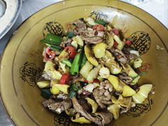 脆黄瓜皮炒牛肉-文华酒楼