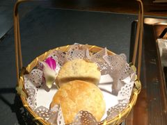 -老牌坊云南鱼豆花火锅(哈西万达店)