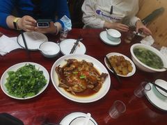-芦茨金富饭庄·25年老字号·专做稻草鸡