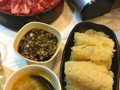 -鲜入围煮花胶鸡海鲜火锅