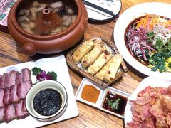 -老滇山寨•云南特色菜•地方菜•民族风情歌舞表演(金碧店)