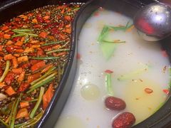 -串门邻居串串火锅(云南南路店)