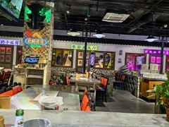 -马路牙子烧烤音乐酒馆(望京店)