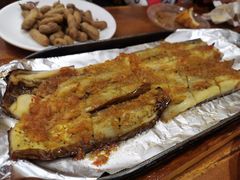 茄子-老东镇啤酒屋海鲜加工·蒸汽海鲜·海鲜烧烤(台东店)