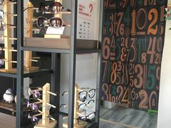 -视野联行眼镜蔡司·依视路官方授权店(顺城店)