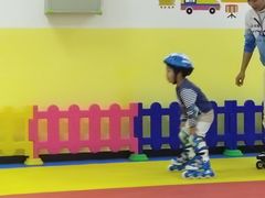 -米高轮滑·自由式轮滑·速桩·滑板(锦辉店)