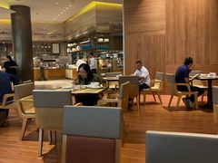 -华邑酒店·鲜艳全日自助餐厅