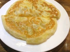 发面酸菜猪肉馅饼-富源东北春饼店(翠竹店)