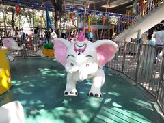 -顺德大良半月城游乐场