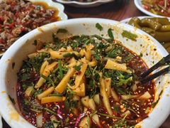-金鸡老字号砂锅口袋豆腐
