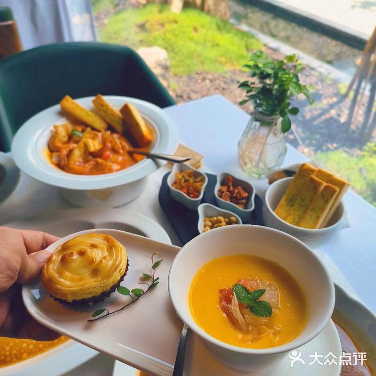 位于浙大校友企业经济园区里的杭宴1999就是不错的选择