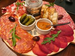 -恰餐厅及酒吧 CHAR Bar & Grill (北京丽都皇冠假日店)