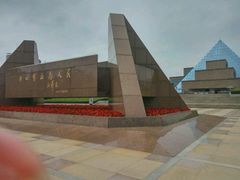 -上海市龙华烈士陵园