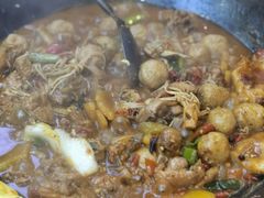 -曹丞相·地锅鸡·地锅鱼(武林店)