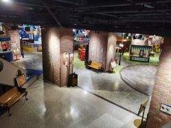 -幻贝家儿童乐园(武汉永旺梦乐城店)