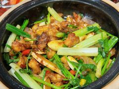 -沙胆彪炭炉牛杂煲(上海日月光广场店)