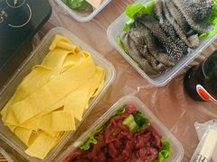 -茅草房·河畔园林火锅