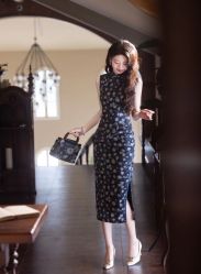 -金扣子旗袍新娘装订婚喜婆婆喜妈妈定制(宽厚里旗舰店)