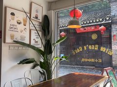 -红小姐咖啡馆(西津渡店)