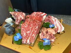 -铭牛烧肉·和牛海鲜自助(高新月牙湖店)