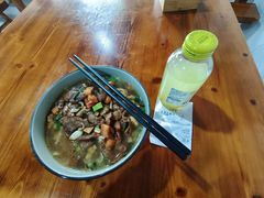 -荣荣面馆(丹溪大道店)