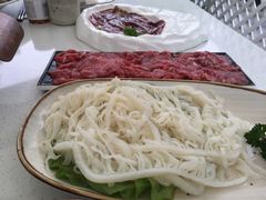 -墨居上隐·院子里火锅(峨眉店)
