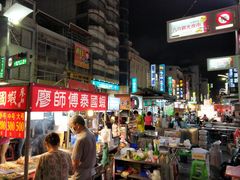 -六合夜市
