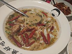 -江渔儿酸菜鱼(奥园广场金发购物中心店)