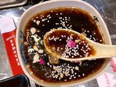 黑糖绿豆冰粉-烧烤季休闲餐厅(贵阳蟠桃宫店)