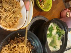 -重庆鸡公煲·青锅花椒鱼(牡丹江路店)