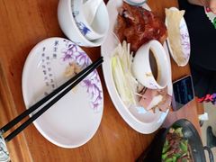 -渔记熏肉大饼