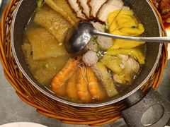 -侬佳蒸菜馆(听潮店)