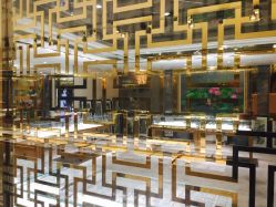 -北京七彩云南翡翠珠宝旗舰店(月坛店)