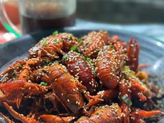 -肥肥虾庄·金牌油焖大虾(首义路店)