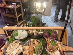 -一朵菌·野生菌探索家火锅(南亚店)