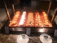 -武汉世茂希尔顿酒店·汇·全日餐厅