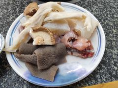 -锤头鲨毛肚海鲜烤肉自助餐厅(国购广场店)
