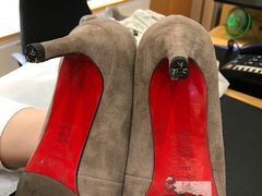 -爱革·奢品·鞋包·衣物·家居(金桥国际商业广场店)
