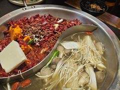 -沸炉重庆老火锅(军事博物馆店)