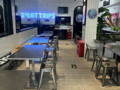 -TRIPS BURGER(大钟寺店)